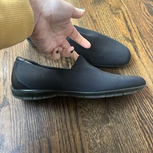 Donald Pliner Sport Black Slip-On Women’s Loafer Size 9